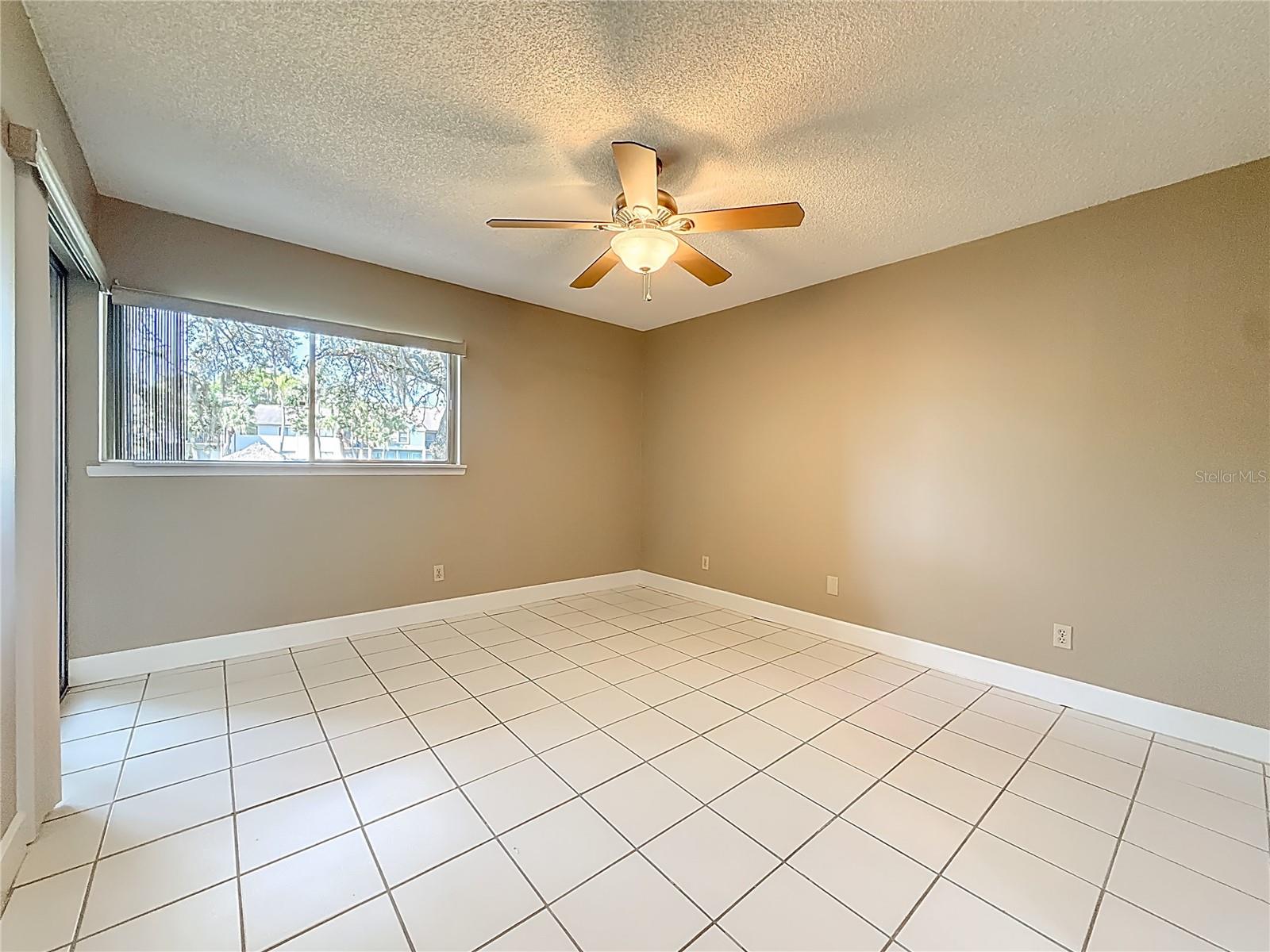 Image 15 of 36 For 6301 Newtown Circle 1a2