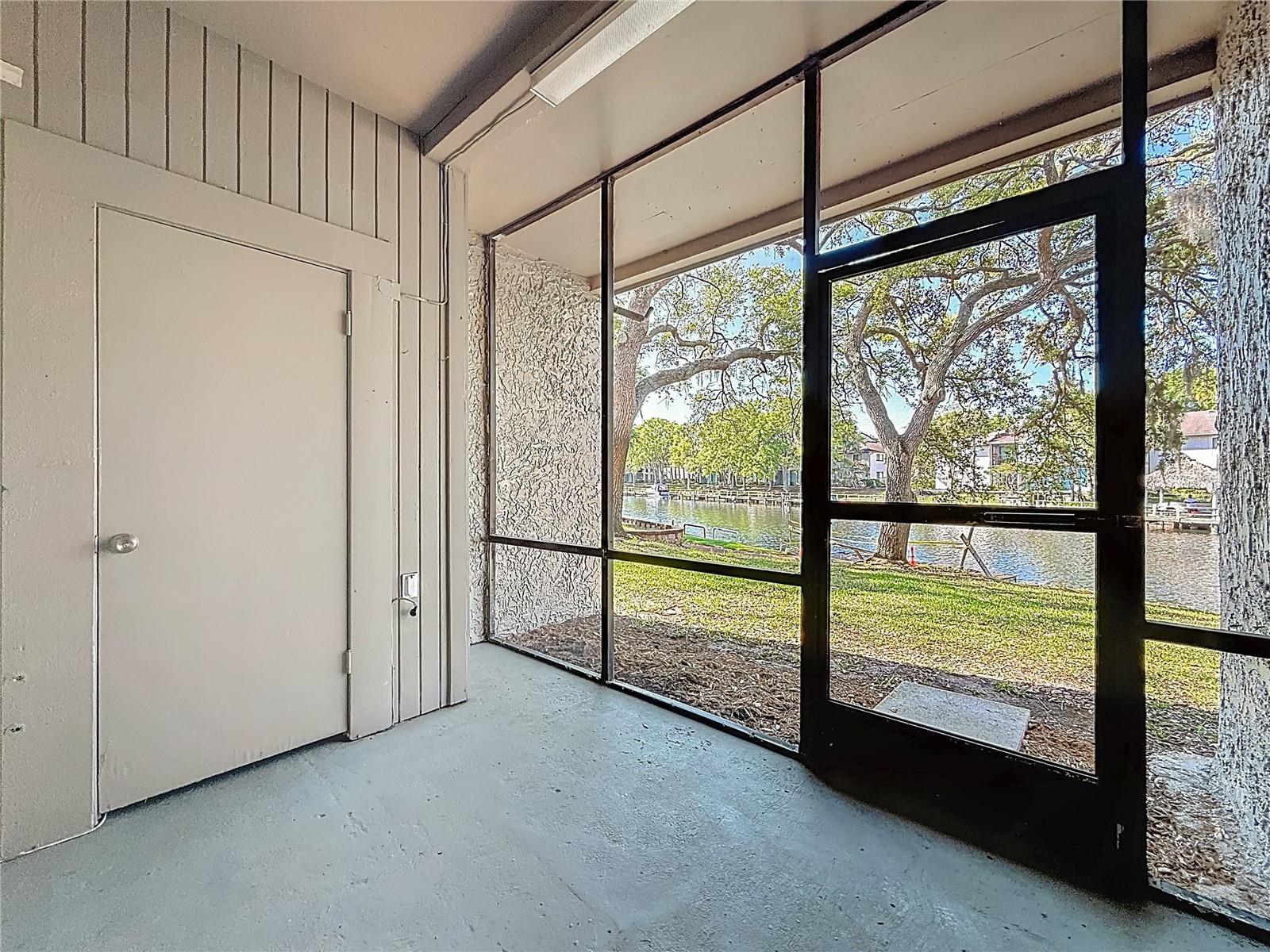 Image 24 of 36 For 6301 Newtown Circle 1a2