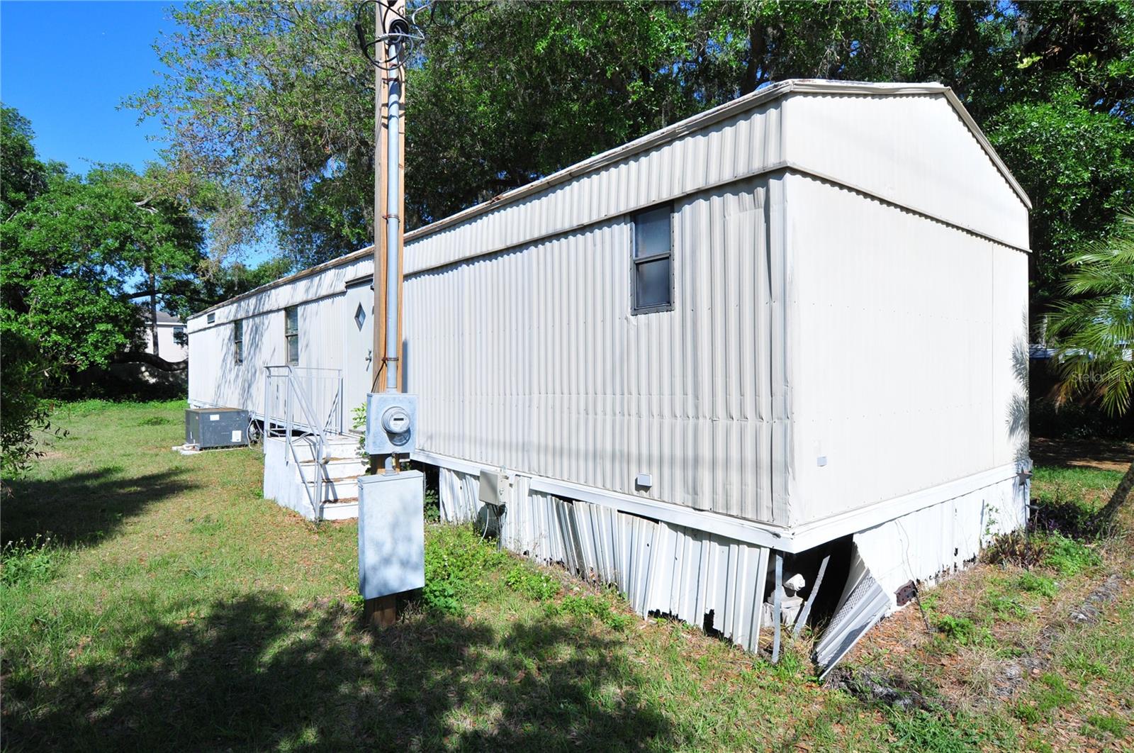 Image 14 of 27 For 10409 Alafia Street