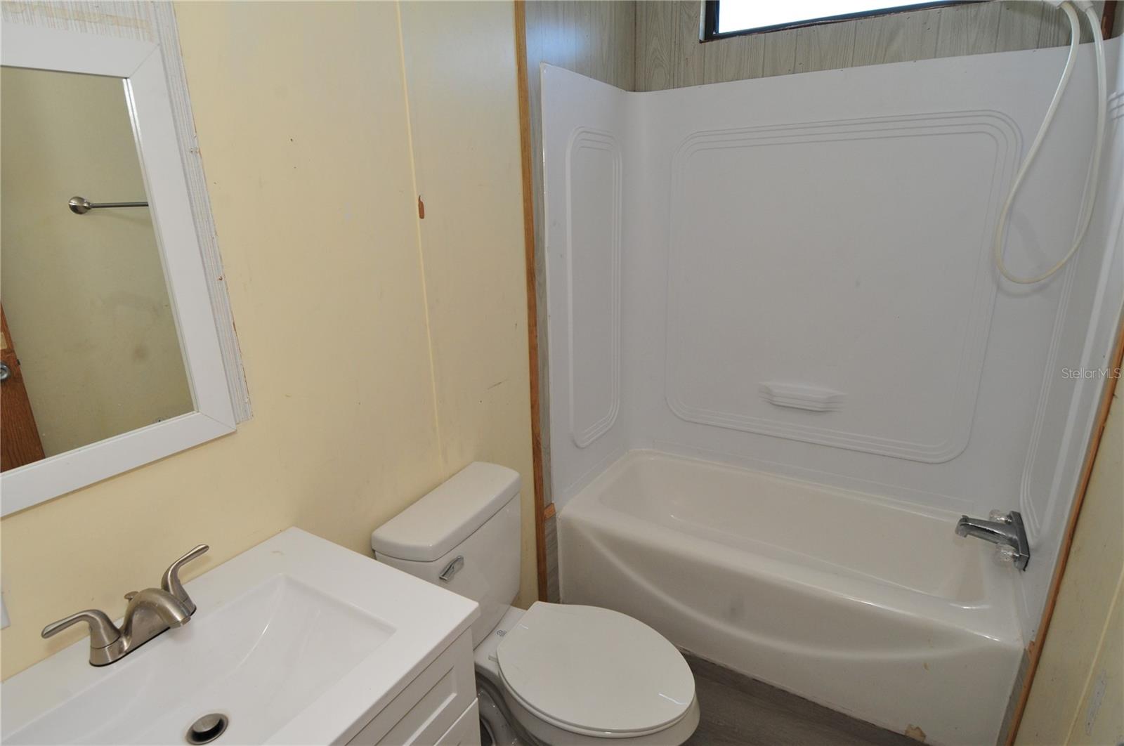 Image 16 of 27 For 10409 Alafia Street