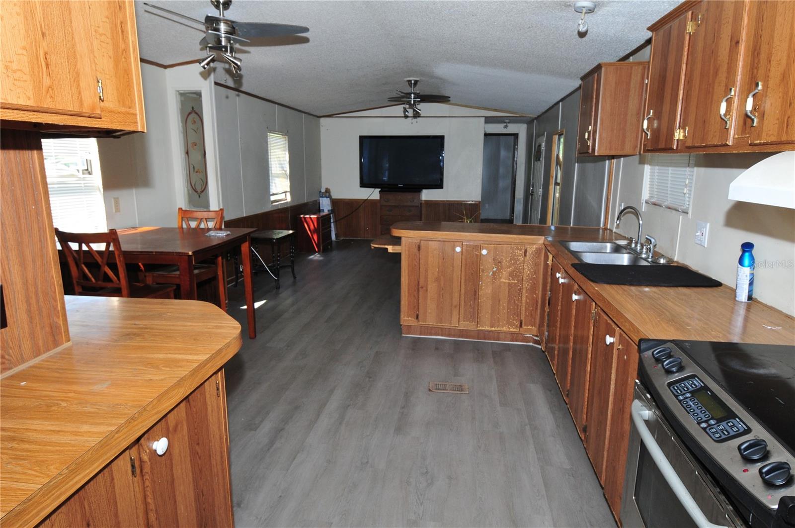 Image 18 of 27 For 10409 Alafia Street