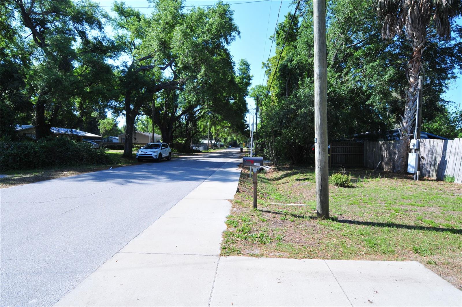 Image 5 of 27 For 10409 Alafia Street