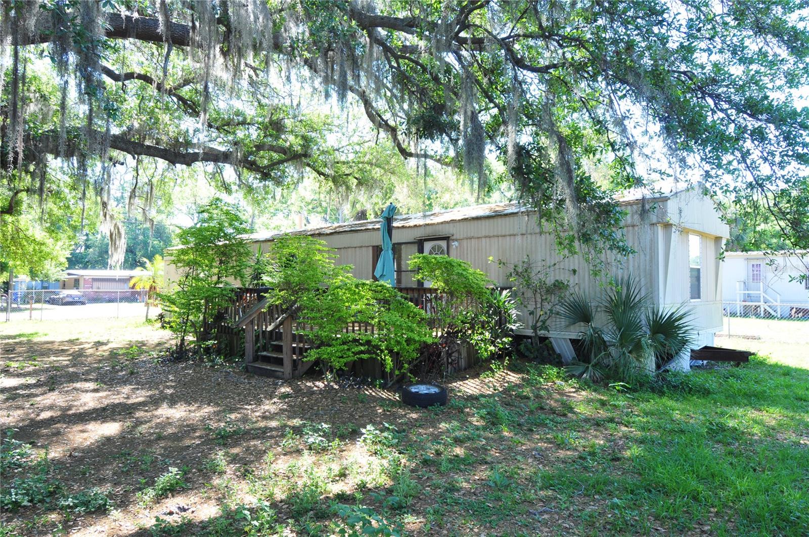 Image 9 of 27 For 10409 Alafia Street