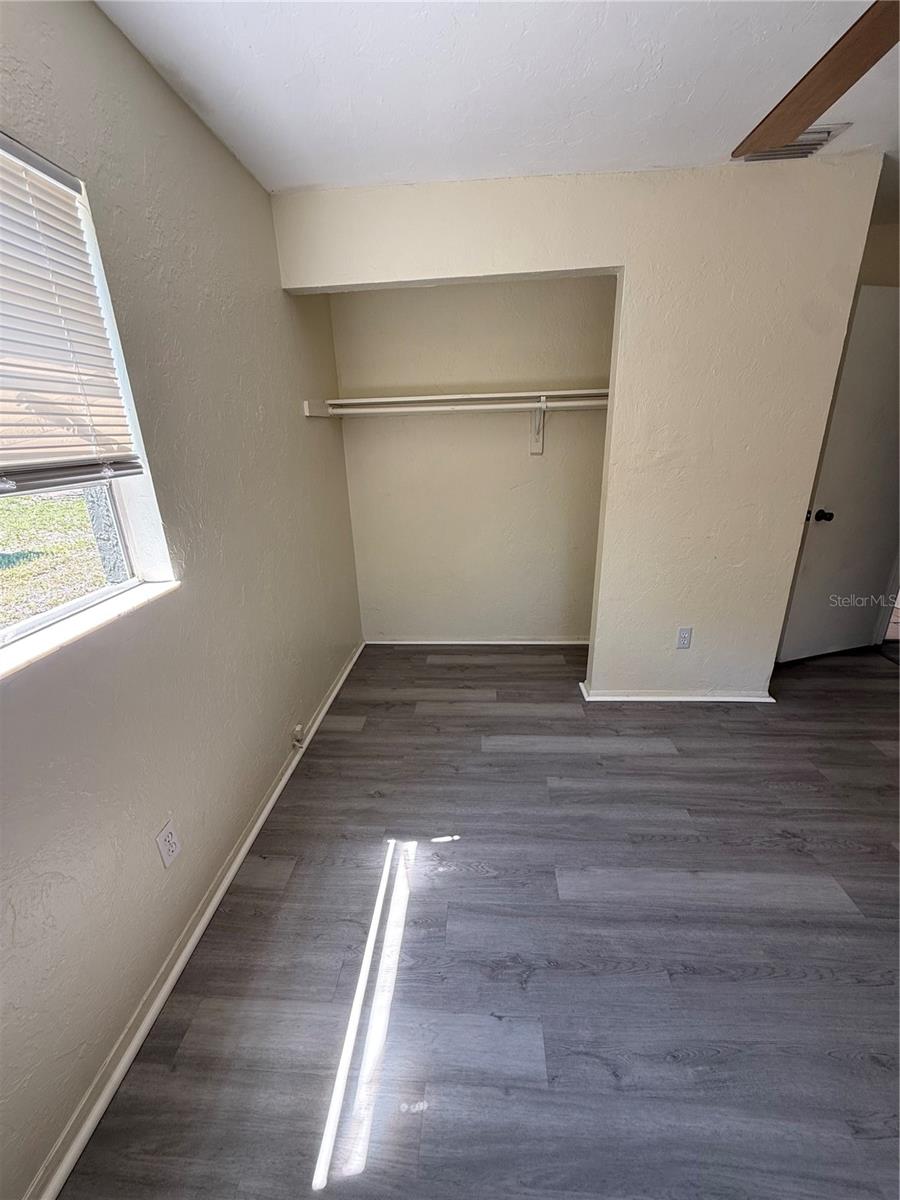 Image 11 of 15 For 15717 Morgan Street