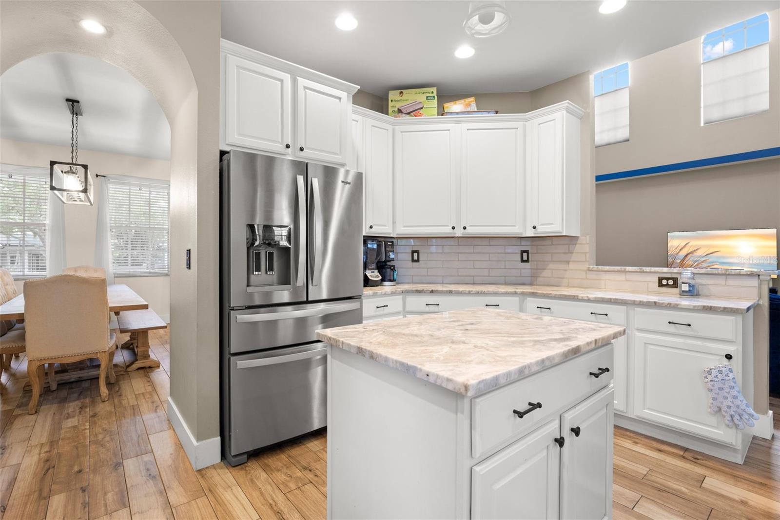 Image 8 of 44 For 3114 Canal Drive