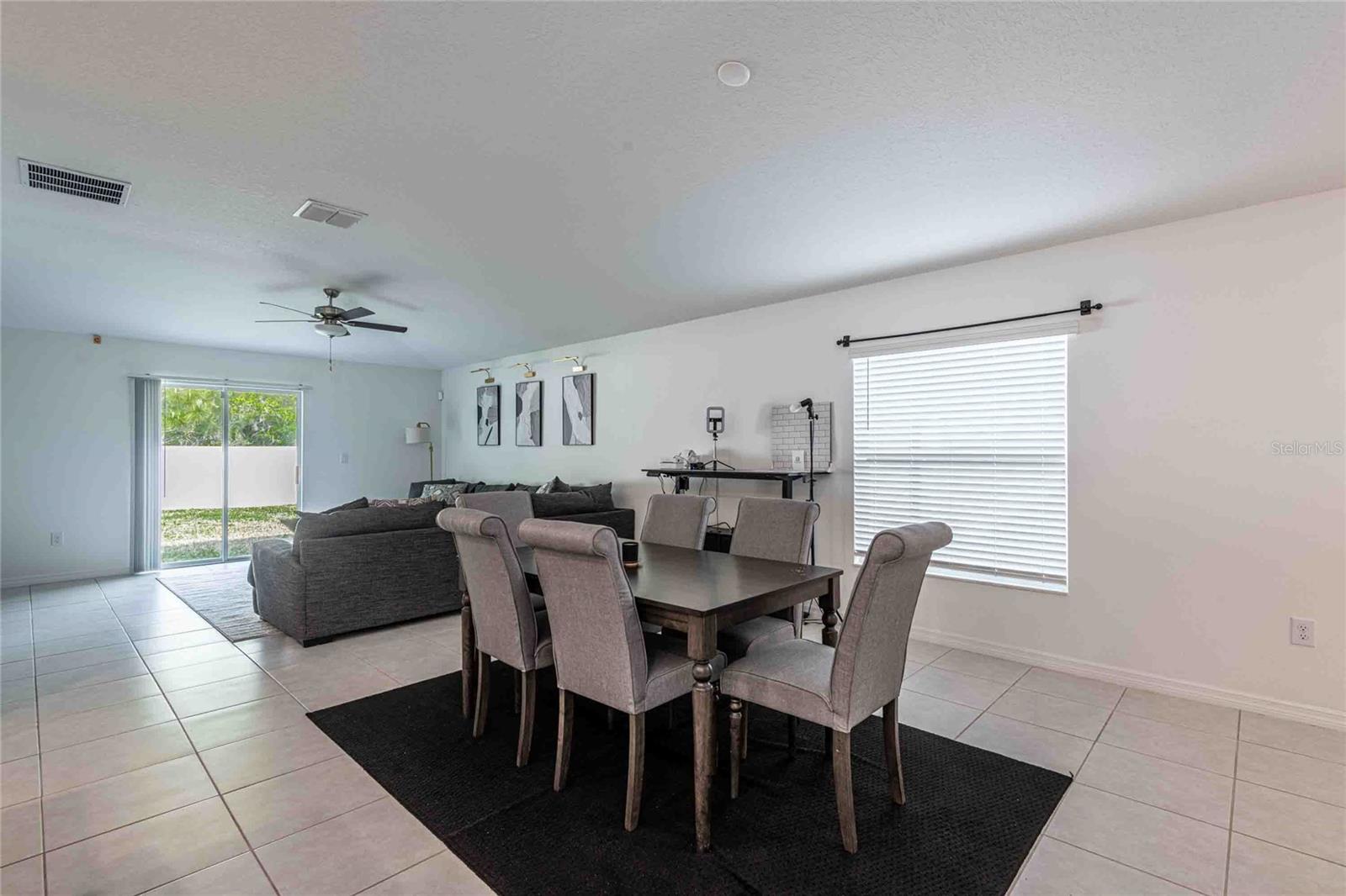 Image 19 of 34 For 1658 Red Loop