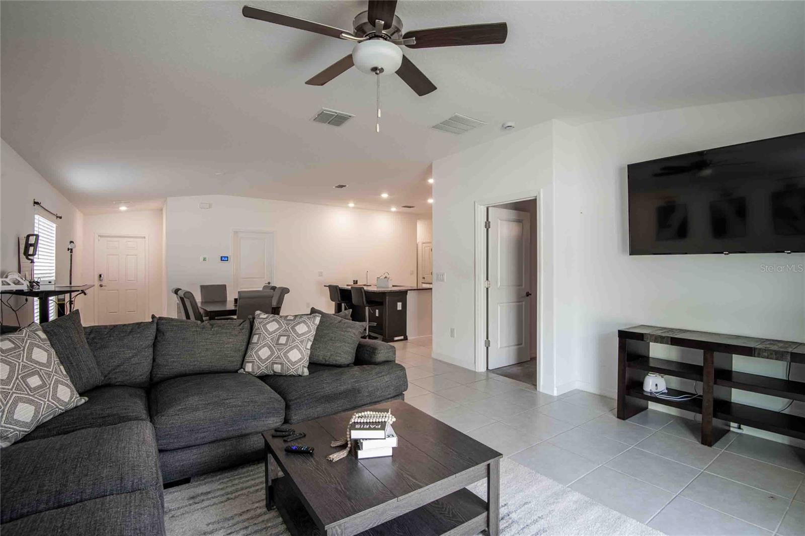 Image 6 of 34 For 1658 Red Loop