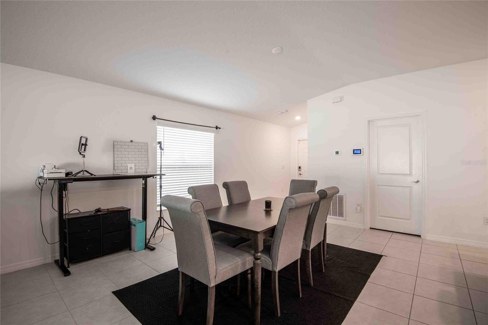 Image 7 of 34 For 1658 Red Loop