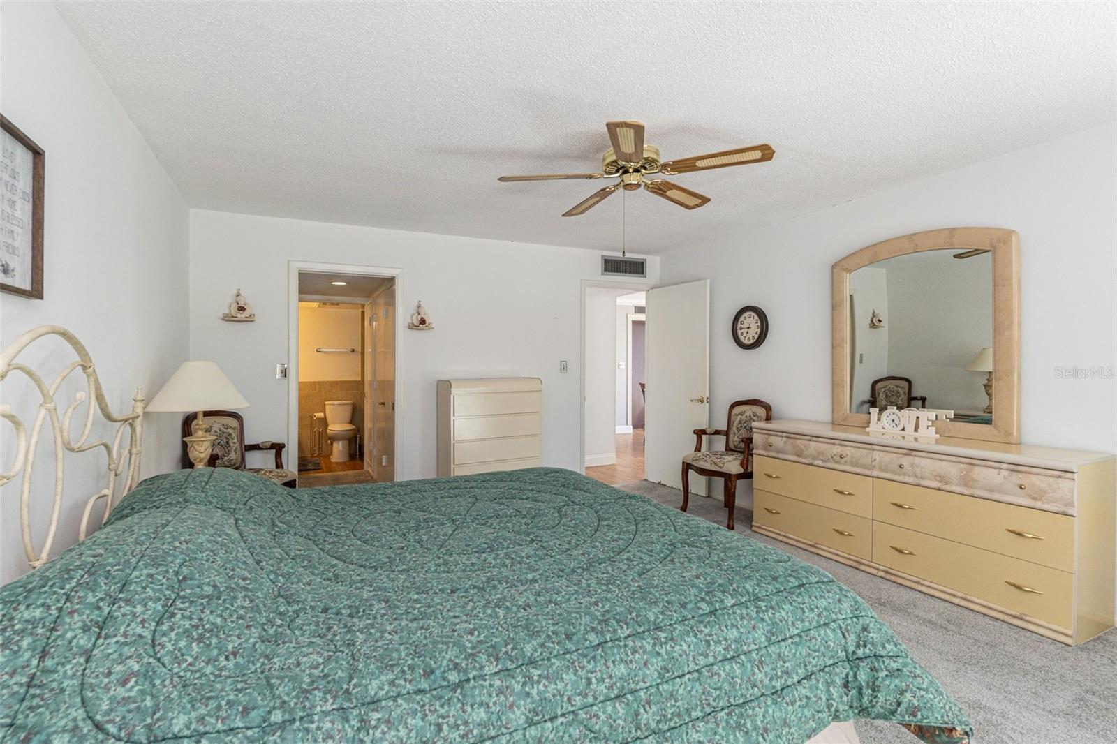 Image 17 of 34 For 2612 Pearce Drive 301