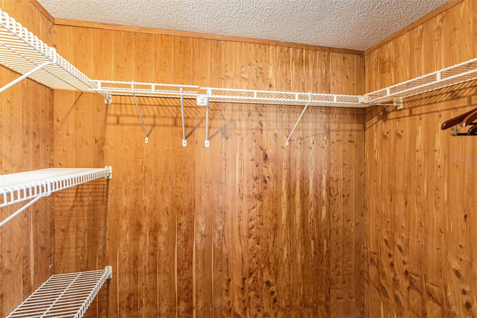 Image 22 of 34 For 2612 Pearce Drive 301