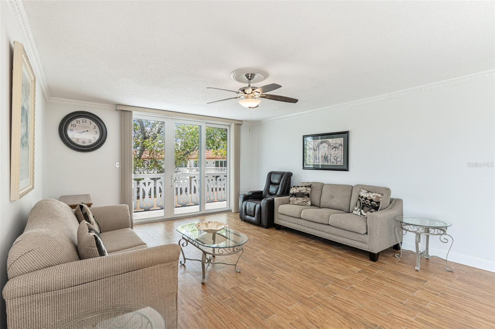 Image 4 of 34 For 2612 Pearce Drive 301