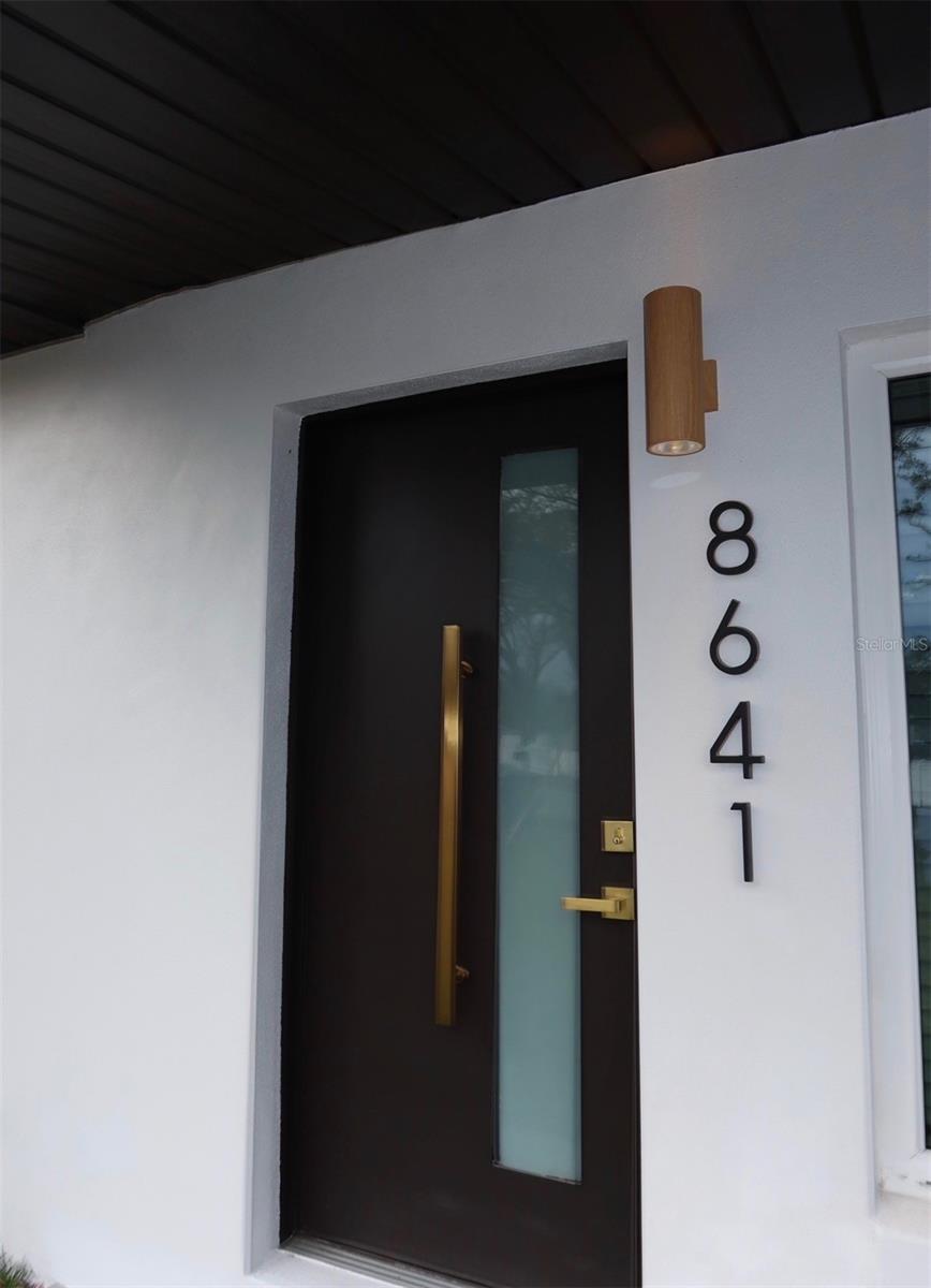 Image 3 of 13 For 8641 May Circle