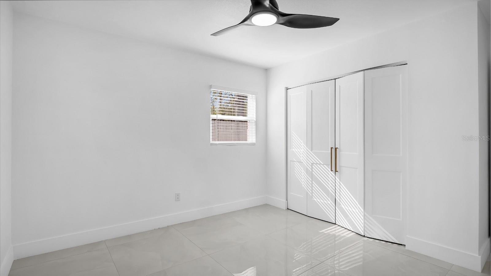 Image 8 of 13 For 8641 May Circle