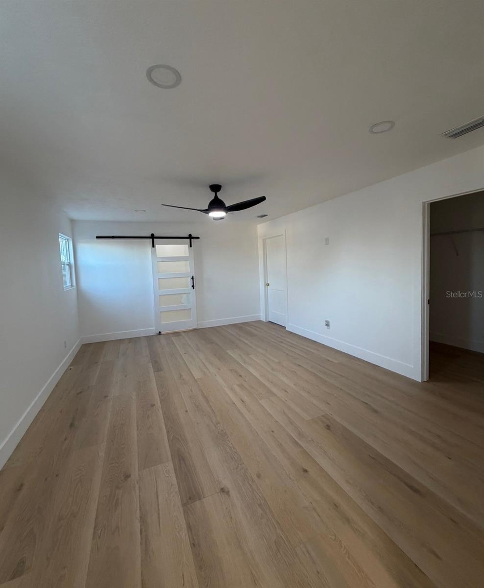 Image 9 of 13 For 8641 May Circle