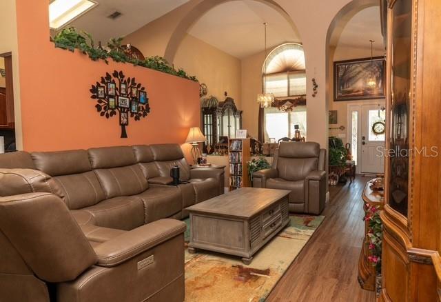 Image 15 of 38 For 4605 Oak River