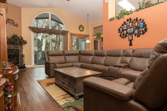 Image 16 of 38 For 4605 Oak River