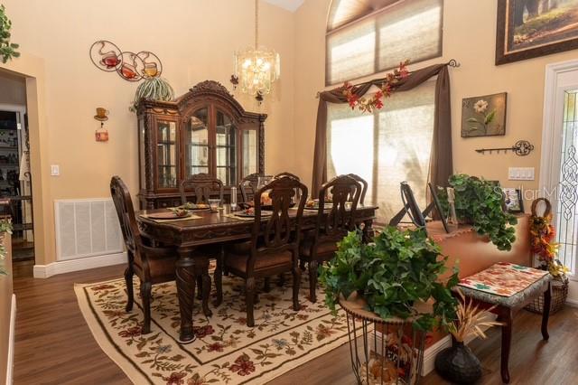 Image 8 of 38 For 4605 Oak River