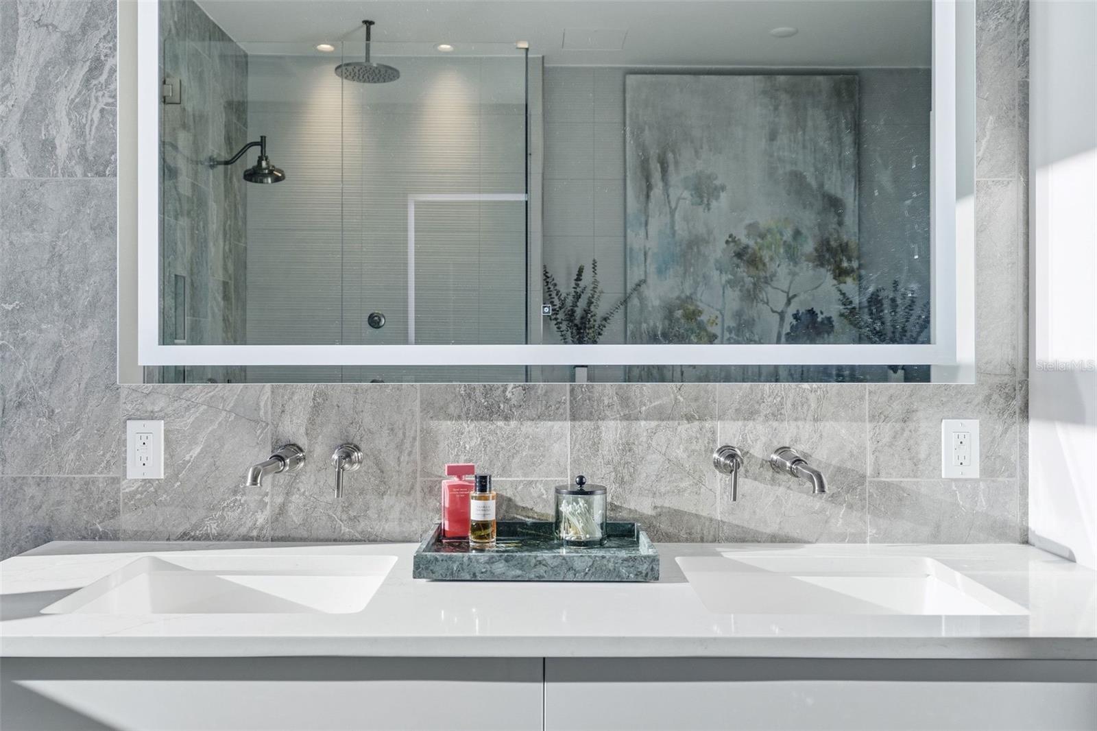 Image 18 of 46 For 126 4th Avenue Ne 1401