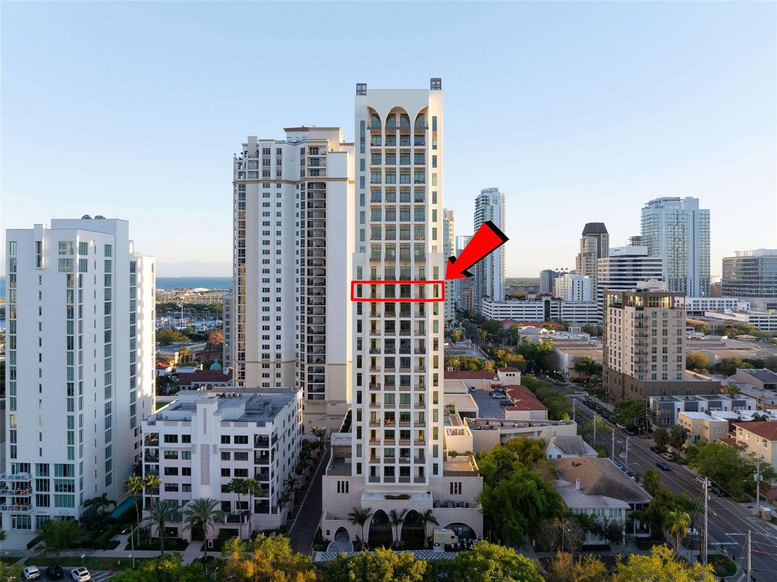 Image 39 of 46 For 126 4th Avenue Ne 1401