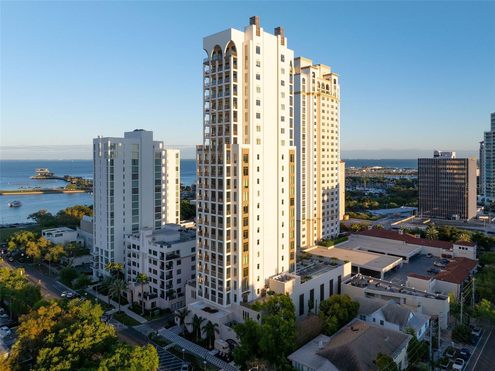 Image 42 of 46 For 126 4th Avenue Ne 1401