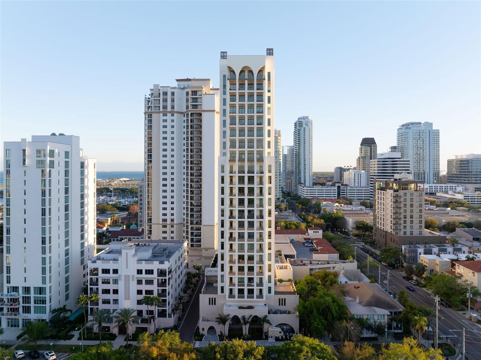 Image 45 of 46 For 126 4th Avenue Ne 1401