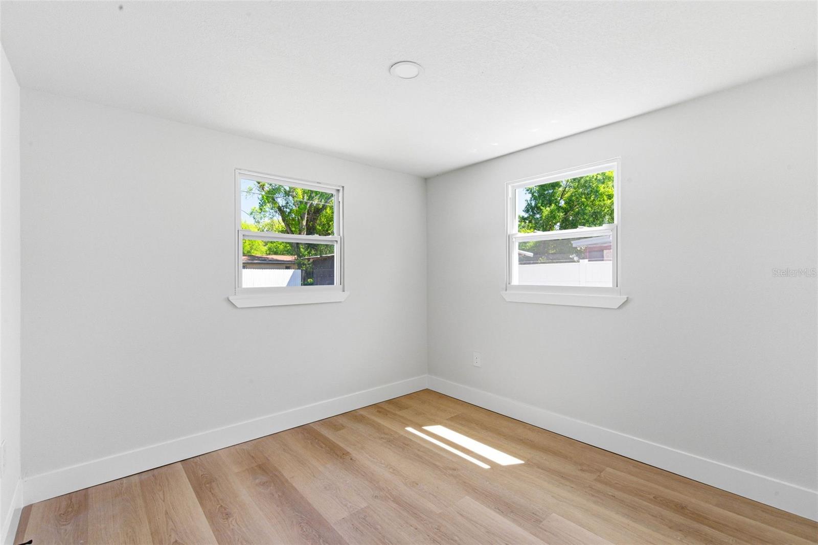 Image 17 of 42 For 3709 Coral Drive