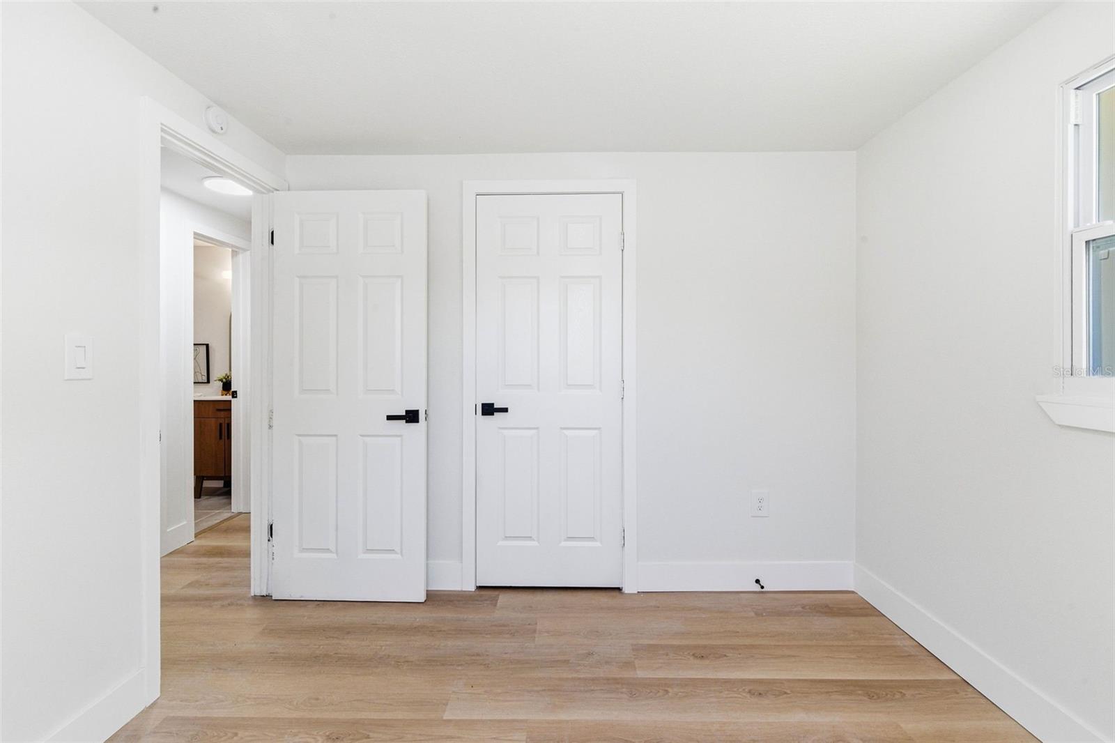 Image 19 of 42 For 3709 Coral Drive