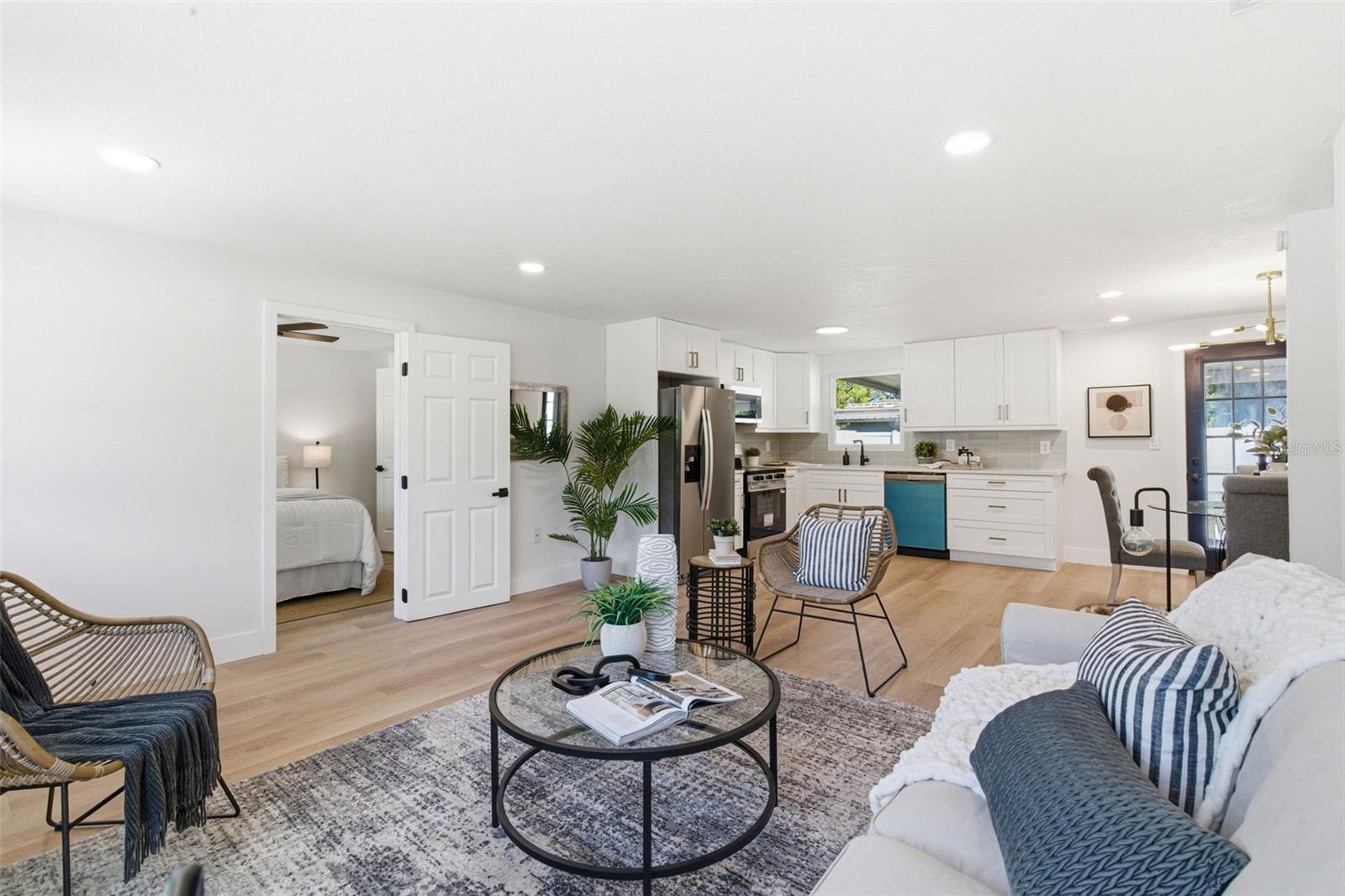 Image 20 of 42 For 3709 Coral Drive