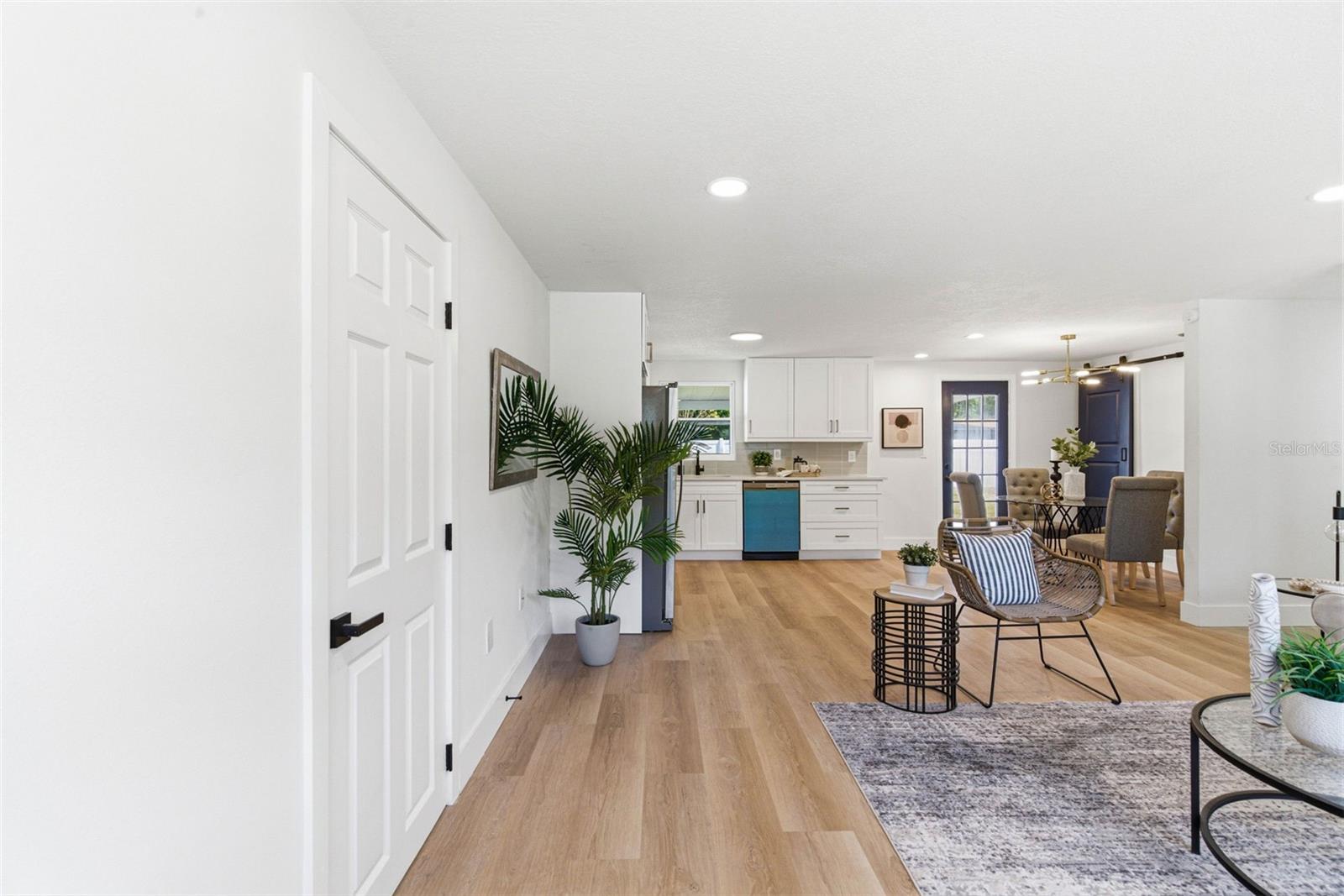 Image 4 of 42 For 3709 Coral Drive