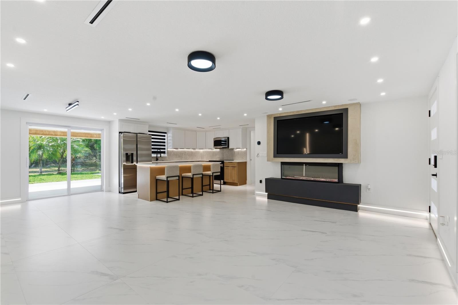 Image 10 of 54 For 1955 Dartmouth Drive