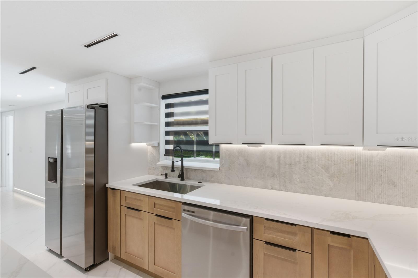 Image 14 of 54 For 1955 Dartmouth Drive