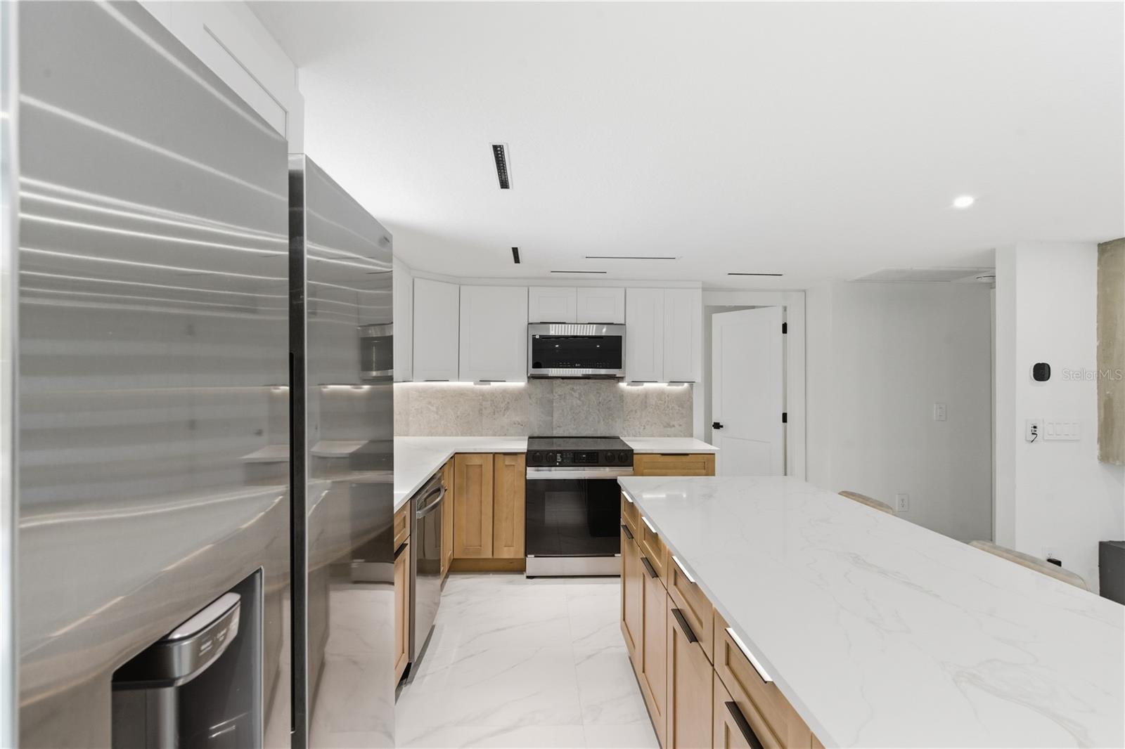 Image 15 of 54 For 1955 Dartmouth Drive