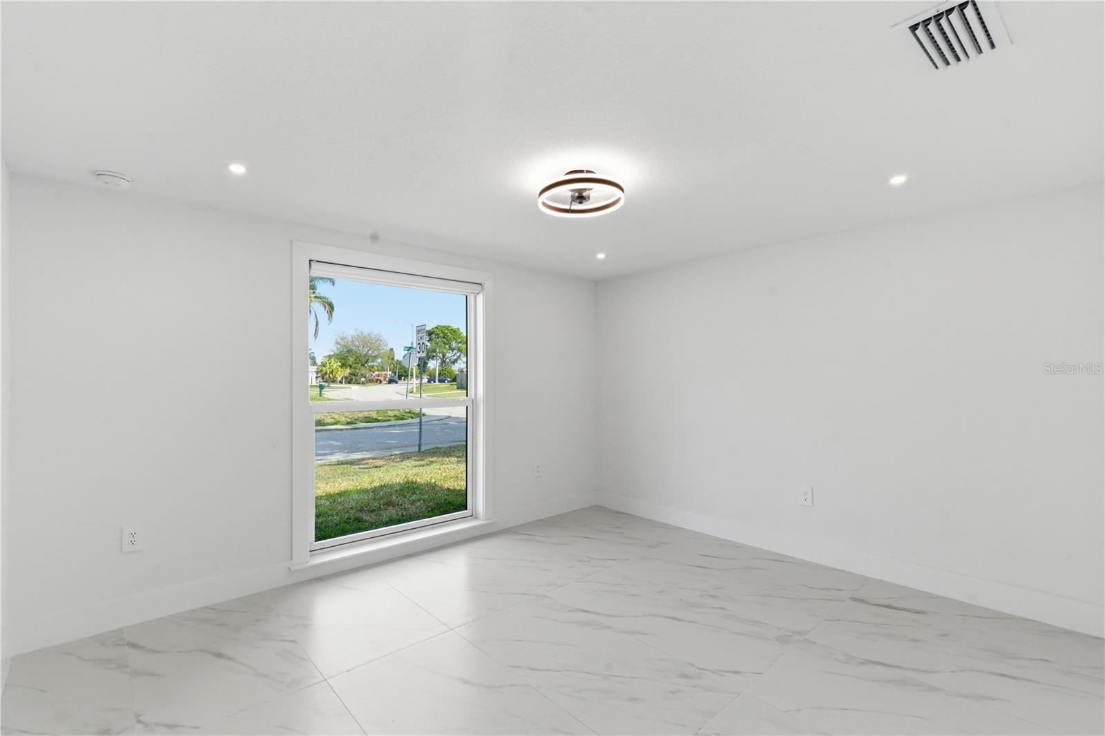 Image 25 of 54 For 1955 Dartmouth Drive