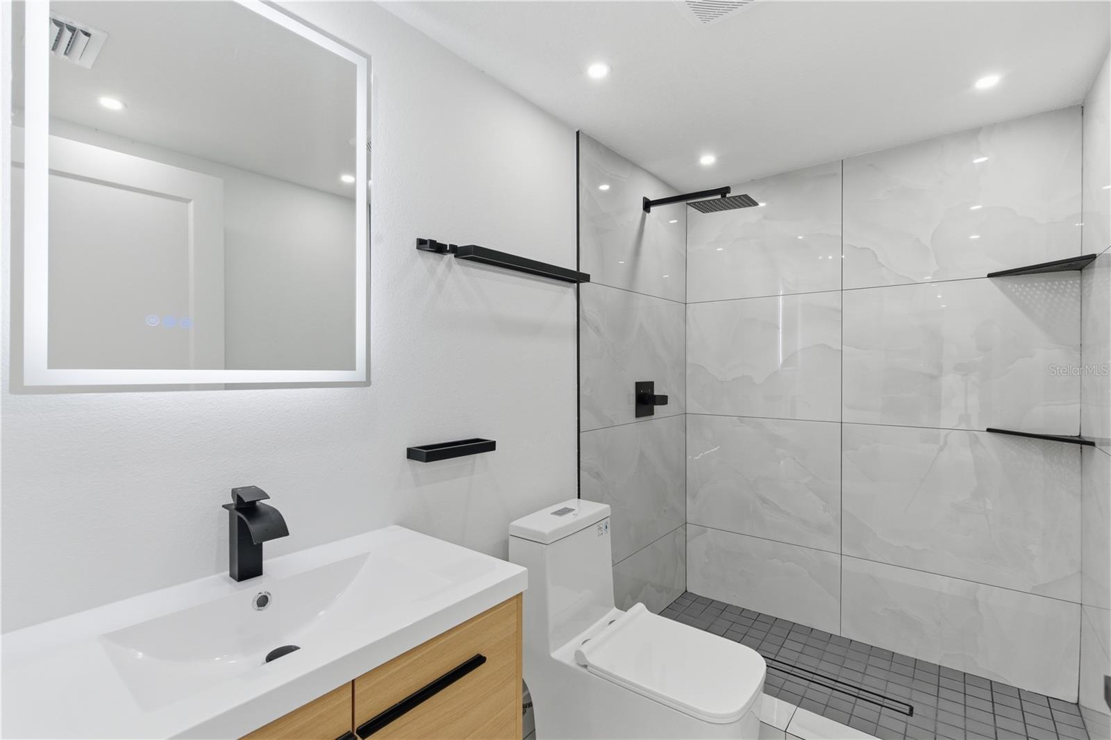 Image 30 of 54 For 1955 Dartmouth Drive