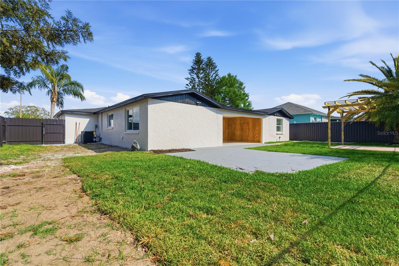 Image 36 of 54 For 1955 Dartmouth Drive