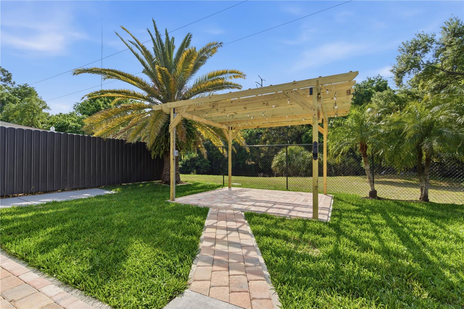 Image 37 of 54 For 1955 Dartmouth Drive