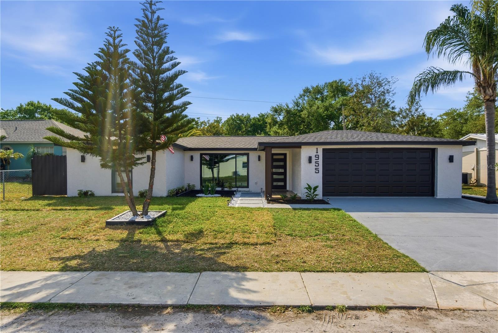 Image 4 of 54 For 1955 Dartmouth Drive