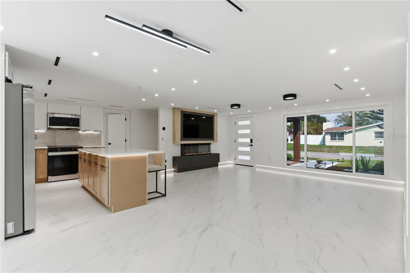 Image 8 of 54 For 1955 Dartmouth Drive