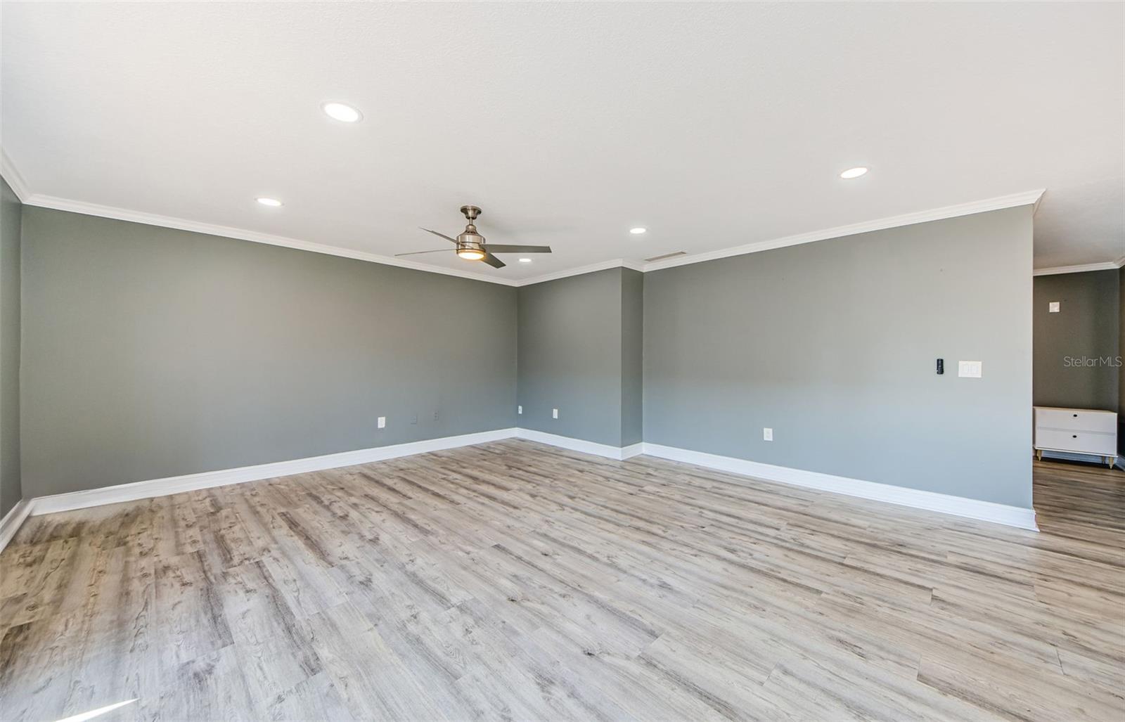 Image 10 of 38 For 722 116th Ave N 2002