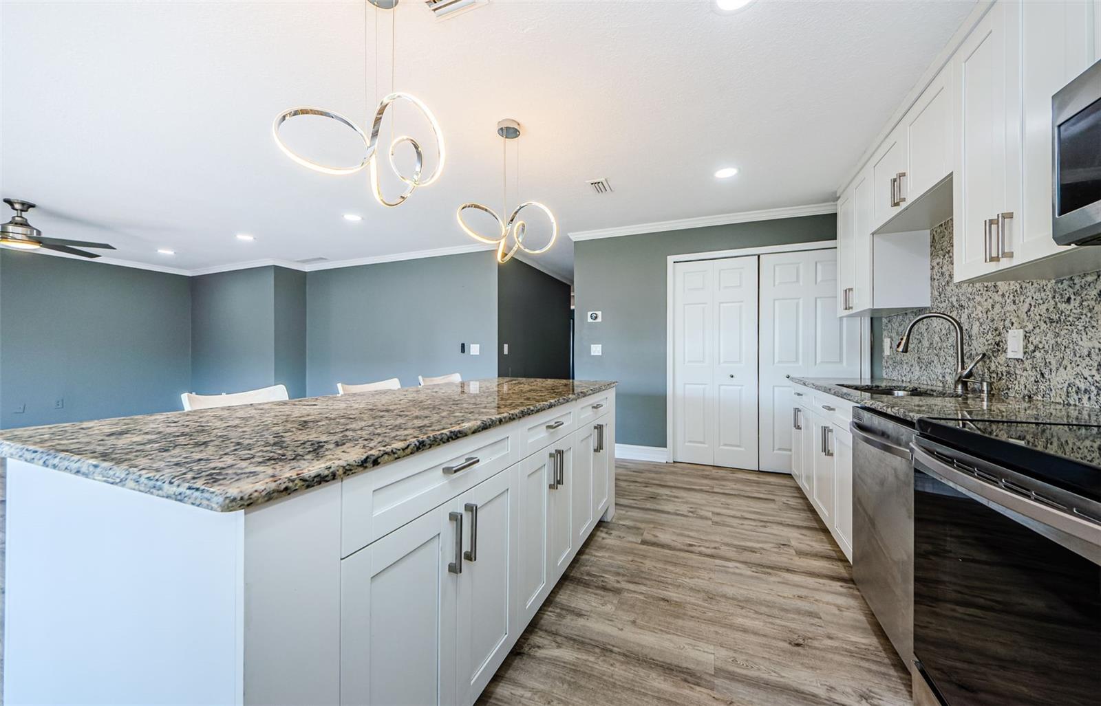 Image 13 of 38 For 722 116th Ave N 2002