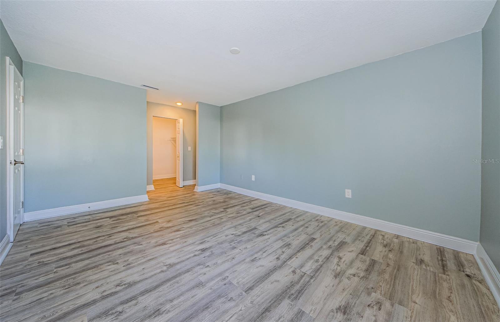 Image 19 of 38 For 722 116th Ave N 2002