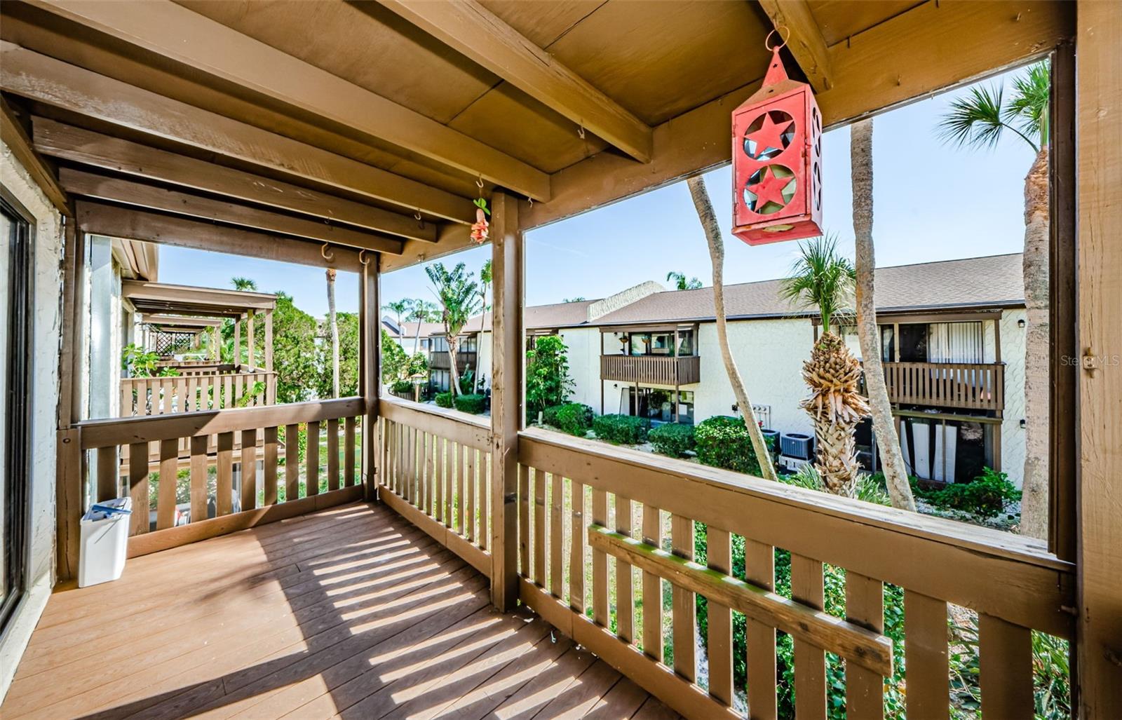 Image 28 of 38 For 722 116th Ave N  2002