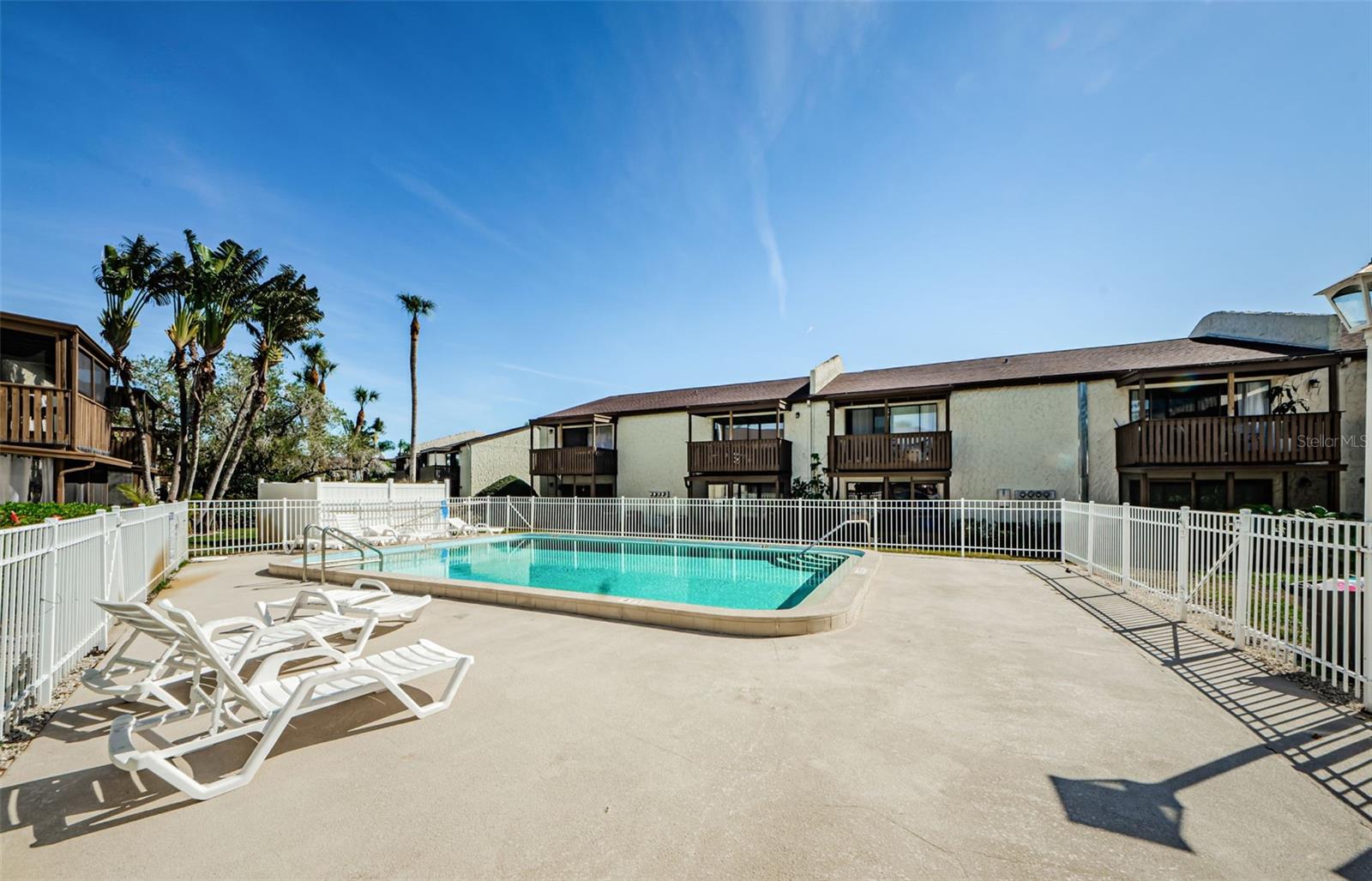 Image 36 of 38 For 722 116th Ave N 2002