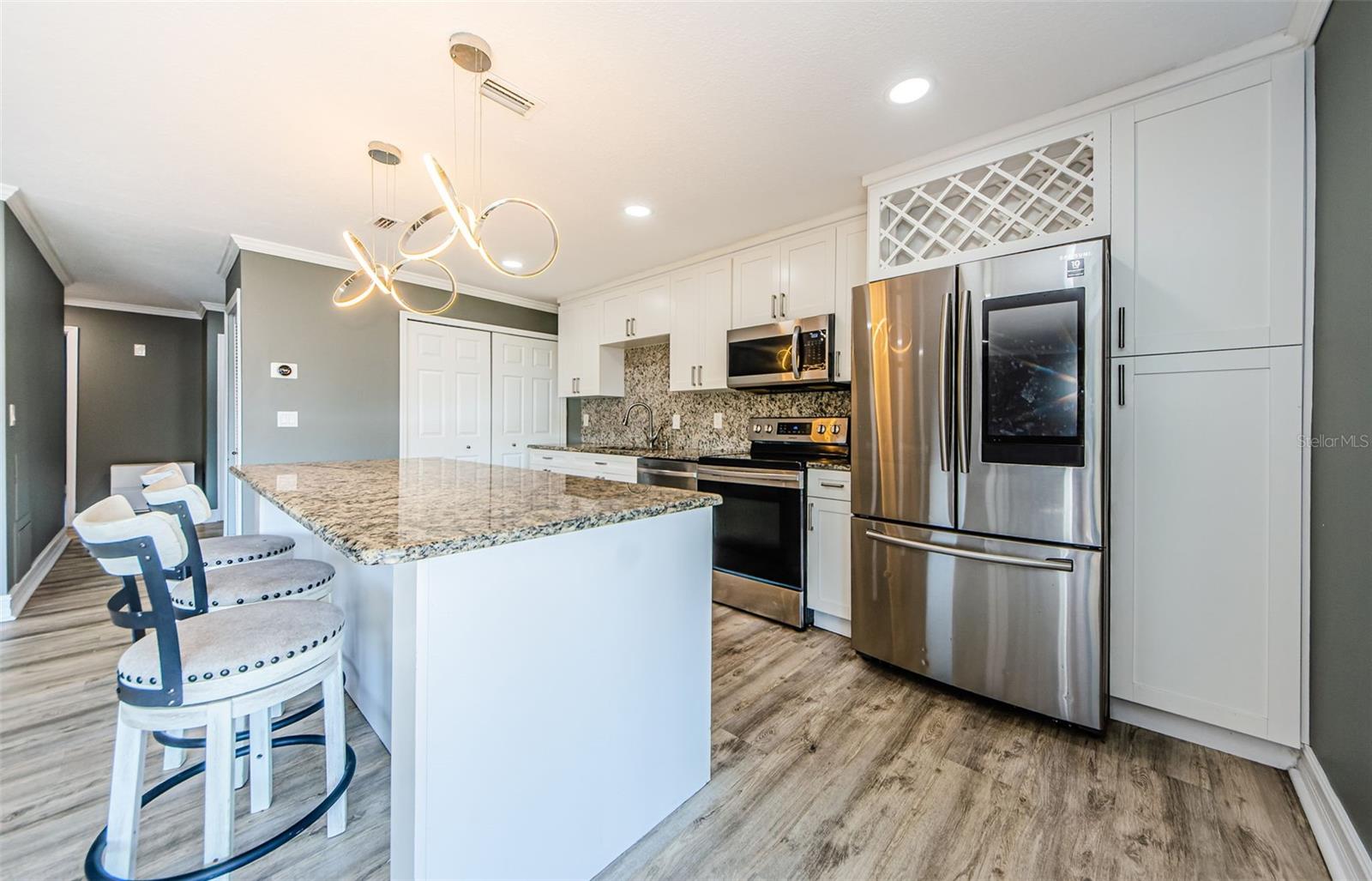 Image 7 of 38 For 722 116th Ave N 2002