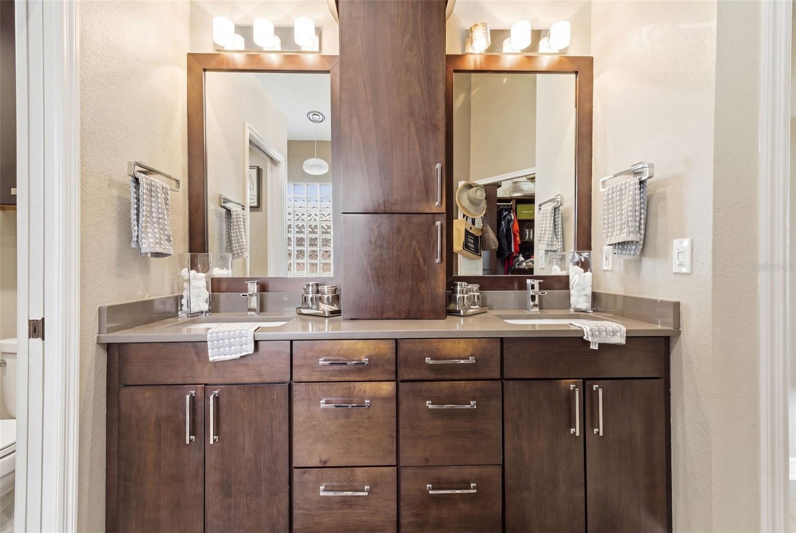 Image 33 of 61 For 1754 Wood Brook Street