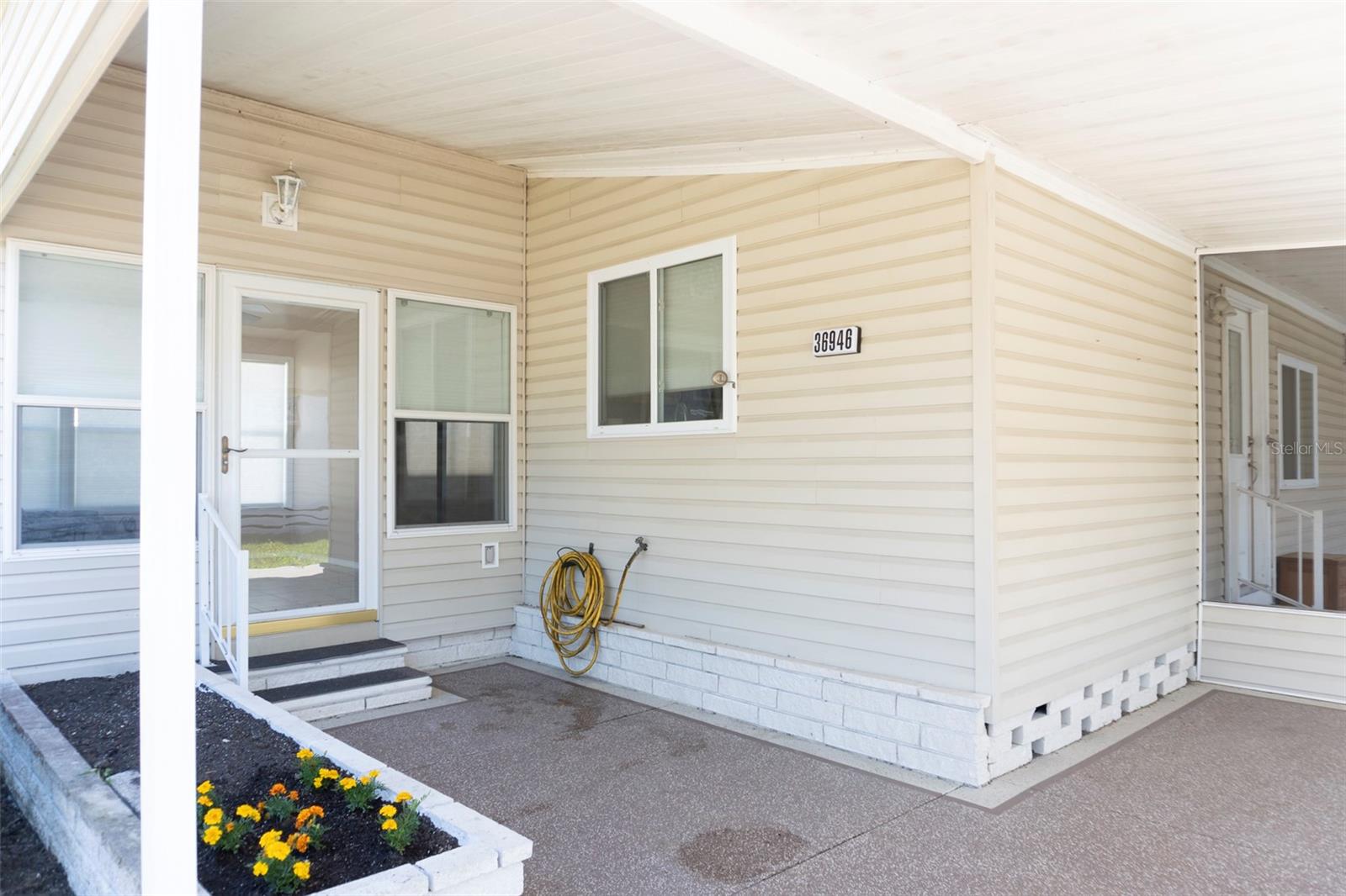 Image 27 of 40 For 36946 Tara Avenue