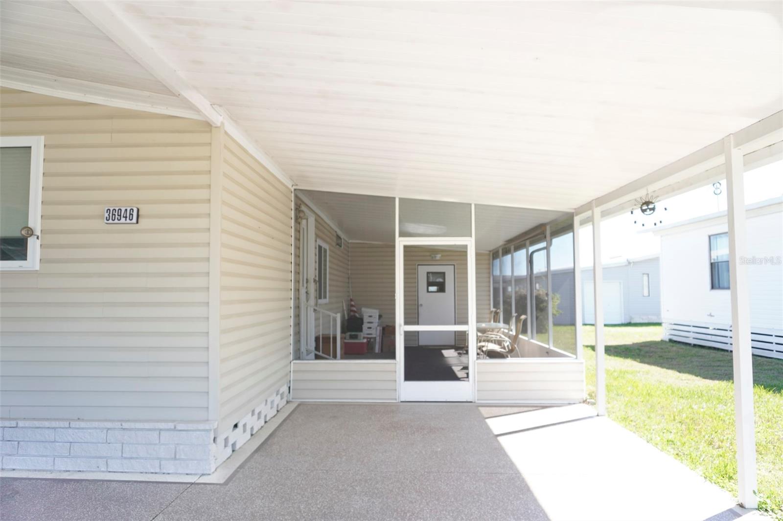 Image 28 of 40 For 36946 Tara Avenue