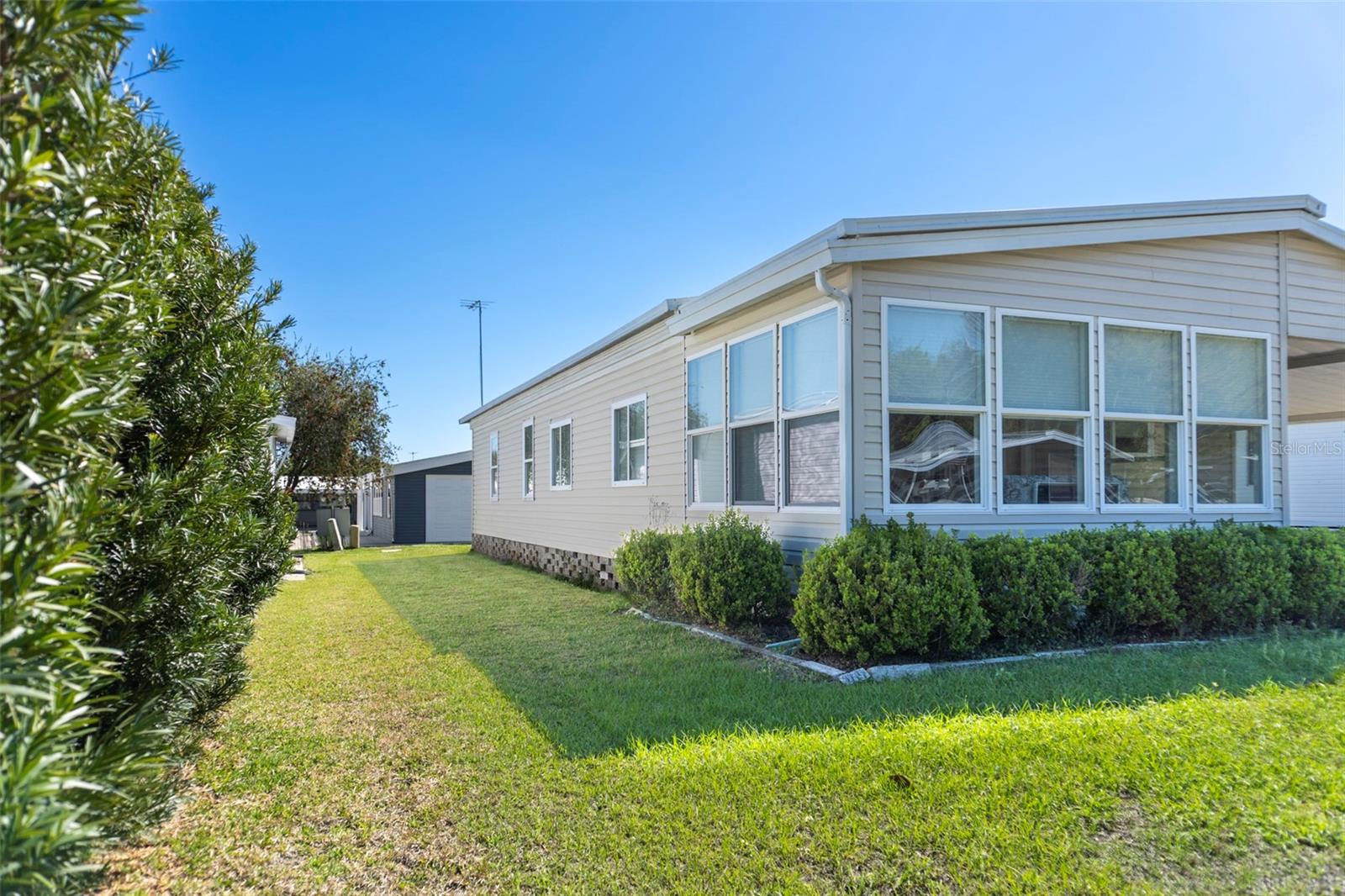 Image 3 of 40 For 36946 Tara Avenue