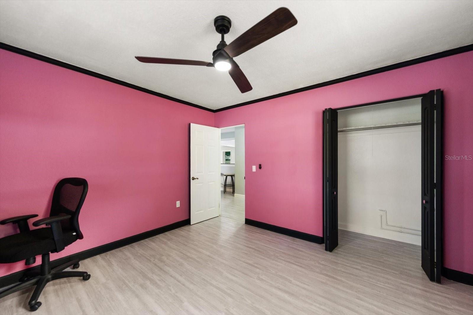 Image 26 of 37 For 611 11th Street Nw