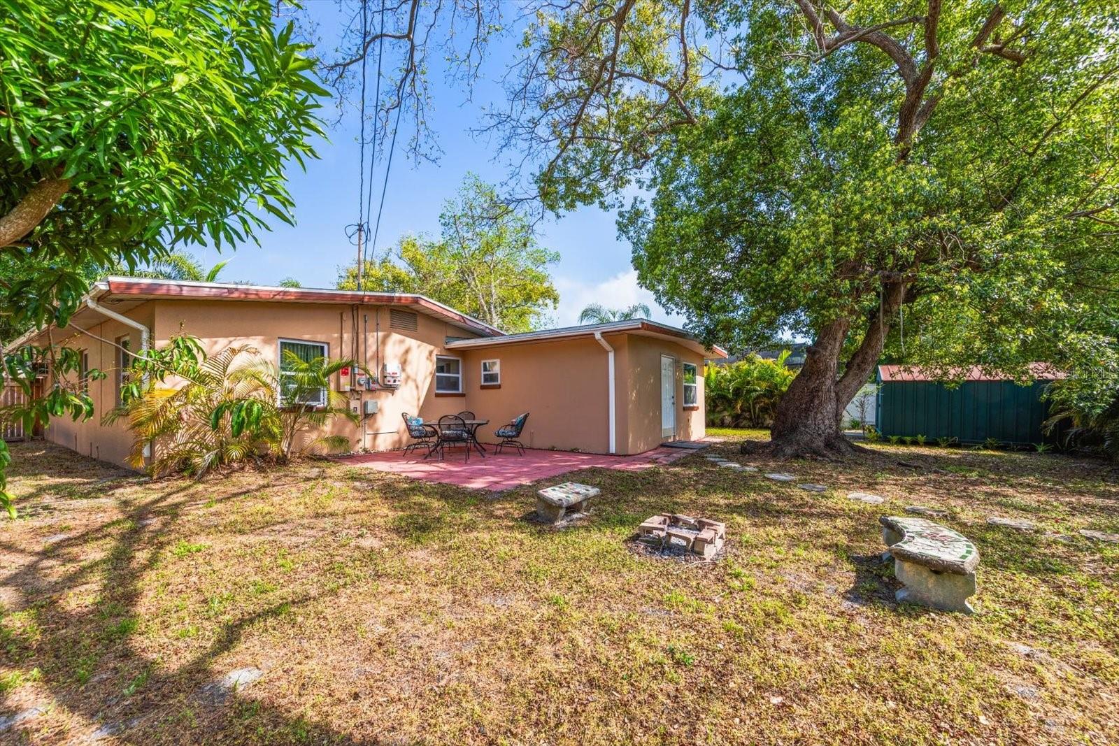 Image 30 of 37 For 611 11th Street Nw